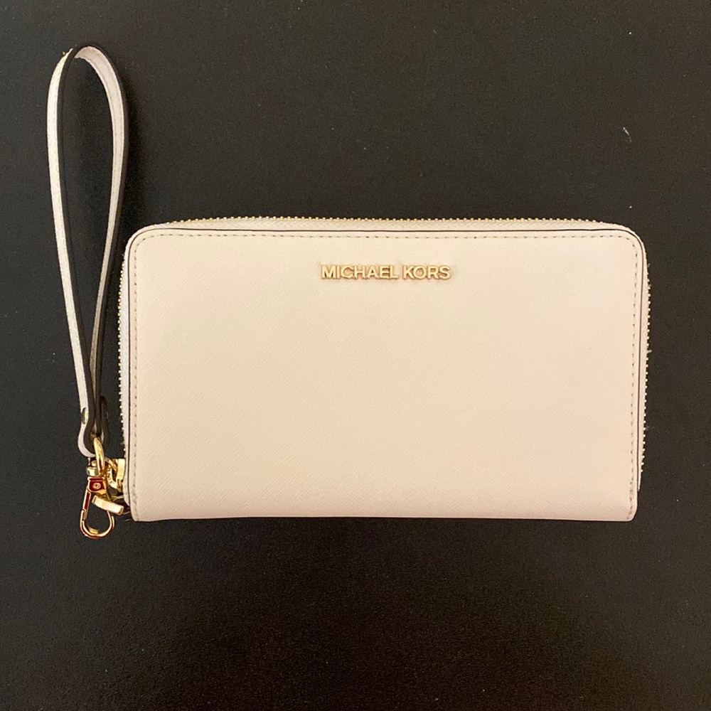 Michael Kors wallet wristlet